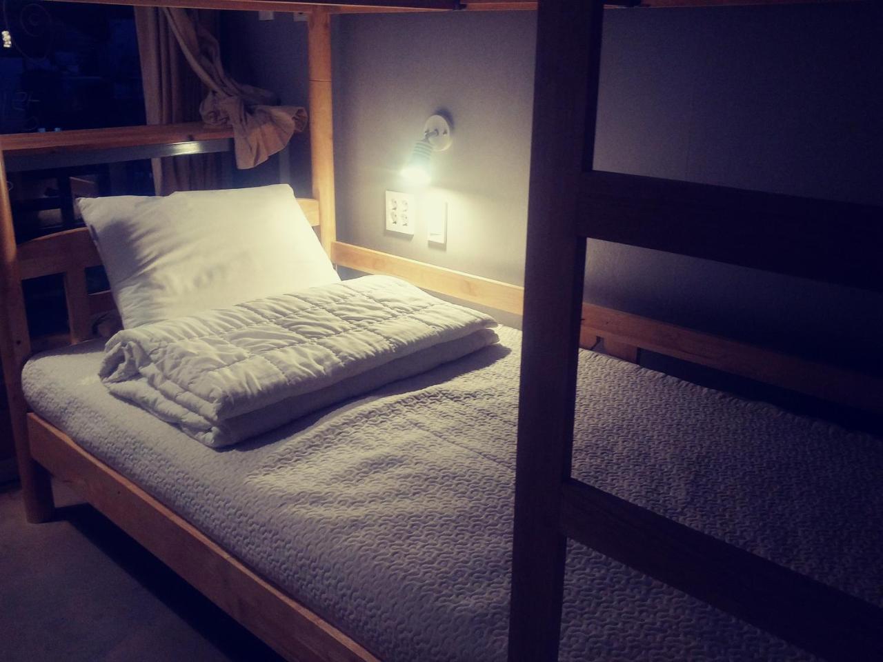 Lifeguesthouse Тхонъён Экстерьер фото