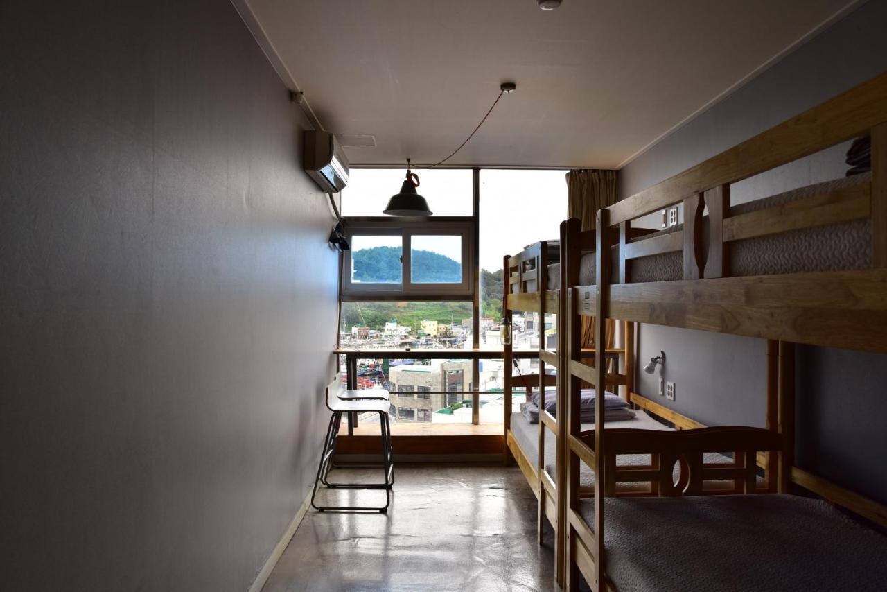 Lifeguesthouse Тхонъён Экстерьер фото