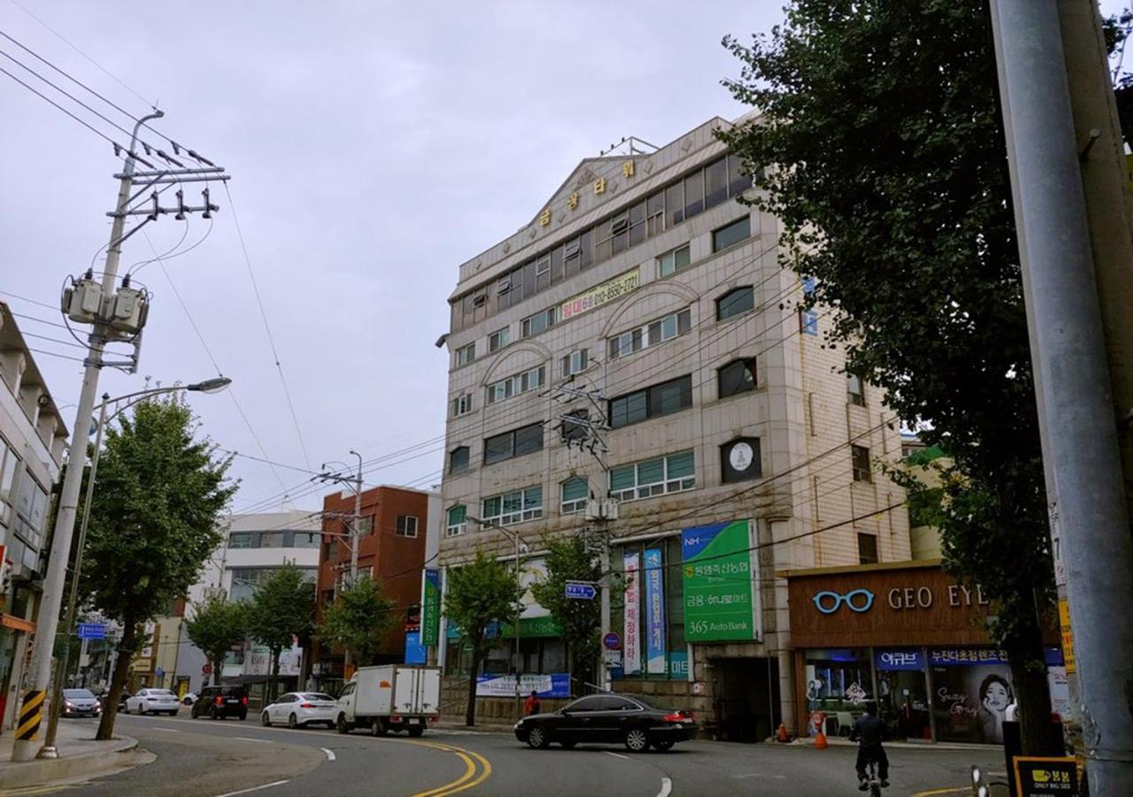 Lifeguesthouse Тхонъён Экстерьер фото