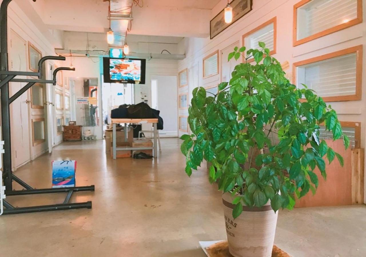 Lifeguesthouse Тхонъён Экстерьер фото